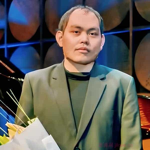 香港27岁单身帅哥真诚找对象-定安征婚相亲网