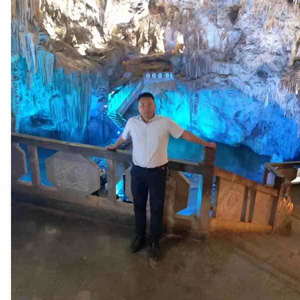 35岁岁云南单身帅哥 - 定安吉缘网